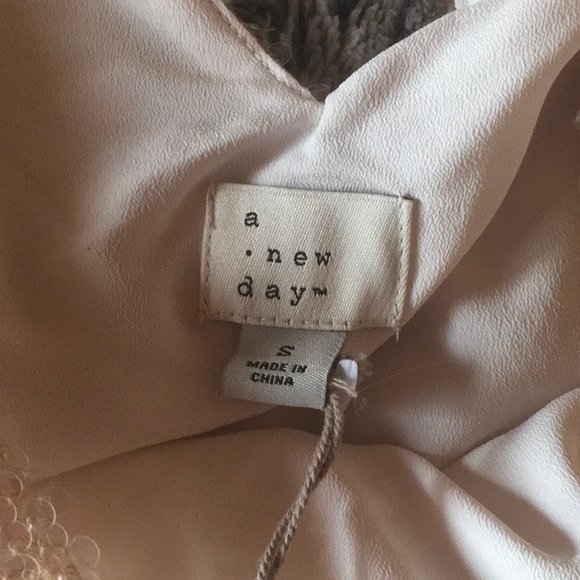 NWT SEQUIN DRESS - Picture 7 of 7